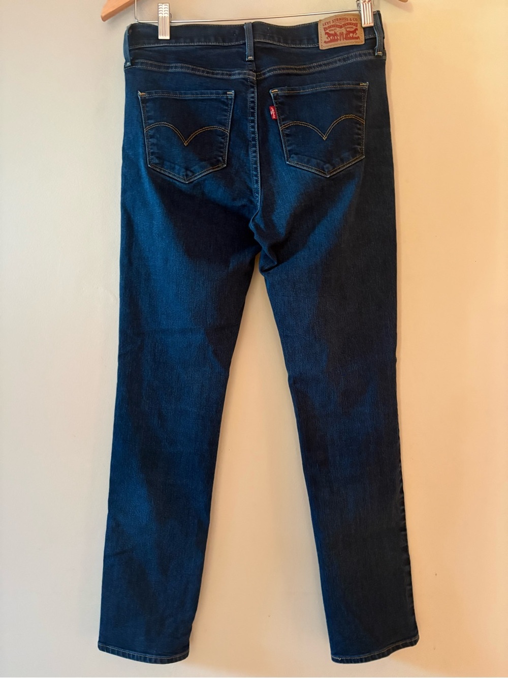 Levi’s 312 Shaping Slim Jeans Darkest Sky women’s 28x30.